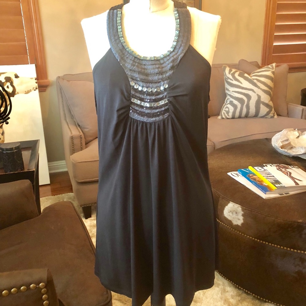 Six Degrees of separation black top with stones